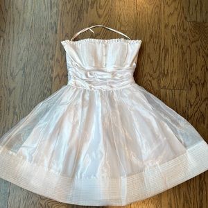 Vintage 2003 Betsy Johnson Dress White Size 6 - Fits more like a 4